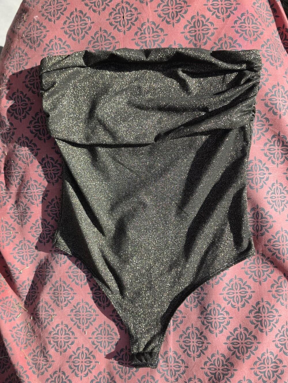 Sincerely Jules Glitter Black/Gold bodysuit Medium